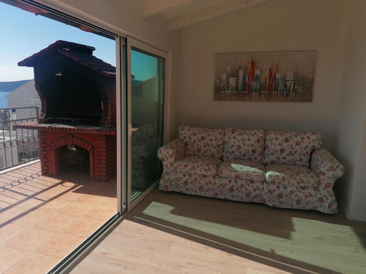 Divine View Apartment Donji Seget Exterior foto